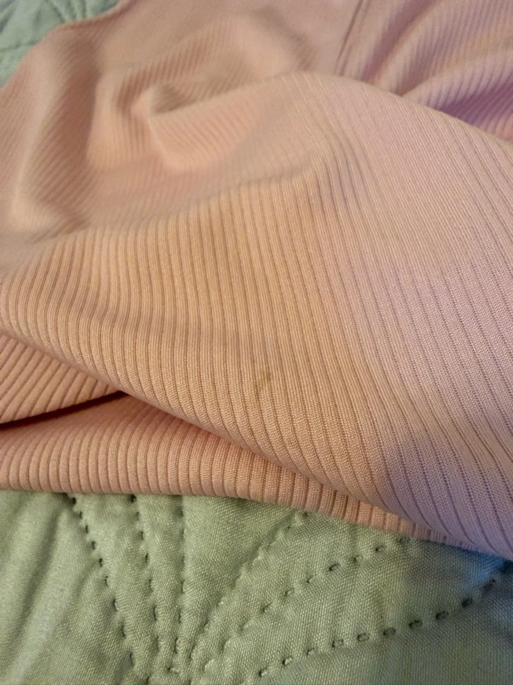 Nike Pink Ribbed Crop Tank Size Small‎